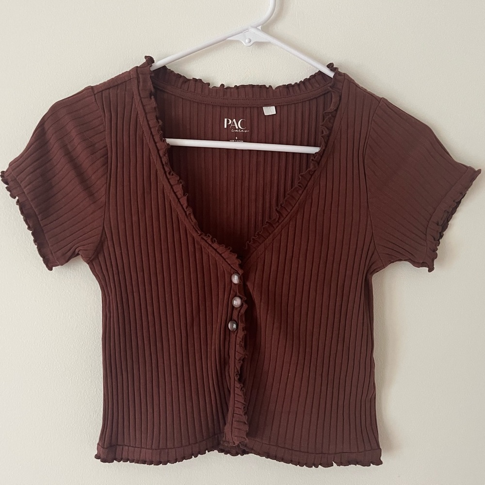 Paccares size small brown crop top